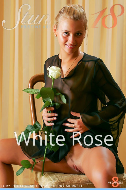 [Stunning18] Lory - White Rose